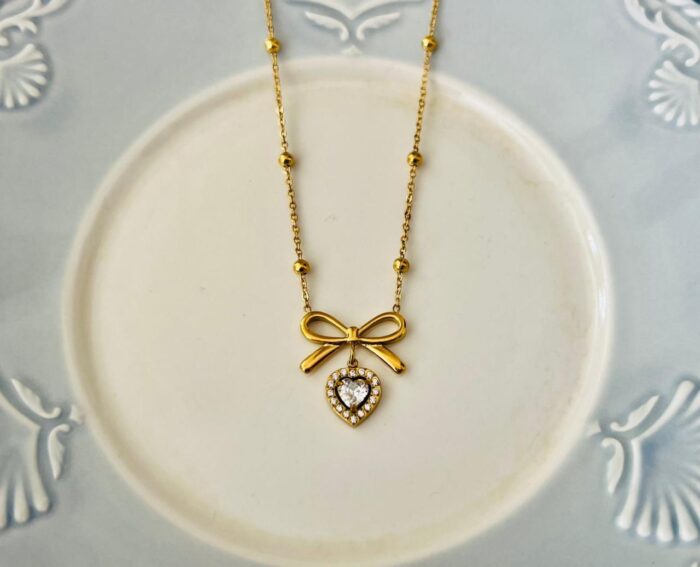 Classic Noir Necklace - Image 3