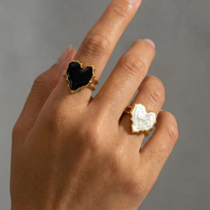 Acrylic Heart Ring - Image 3